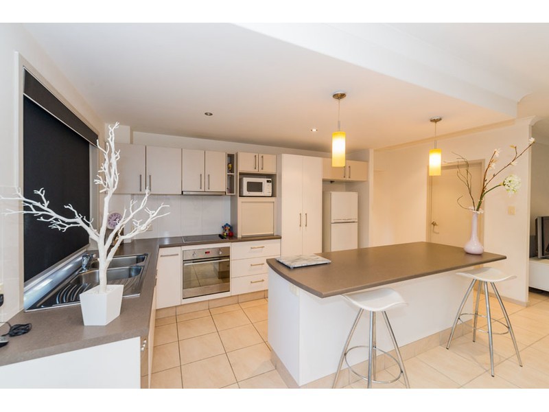 1/42 Margaret Street, Southport QLD 4215