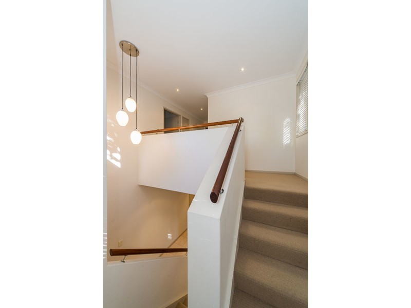 1/42 Margaret Street, Southport QLD 4215