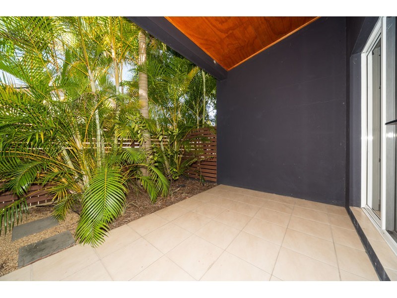 1/42 Margaret Street, Southport QLD 4215