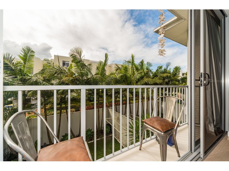 2/23 Broadwater Street, Runaway Bay QLD 4216