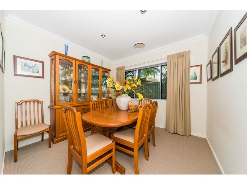 2/23 Broadwater Street, Runaway Bay QLD 4216
