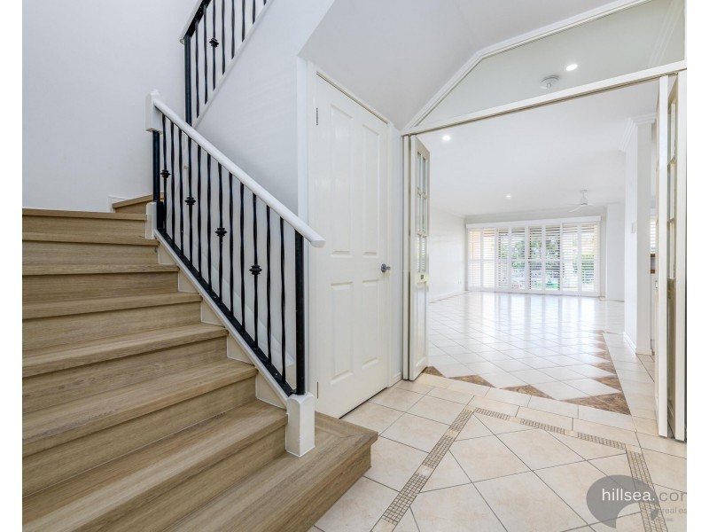 24/76 Bayview Street, Runaway Bay QLD 4216