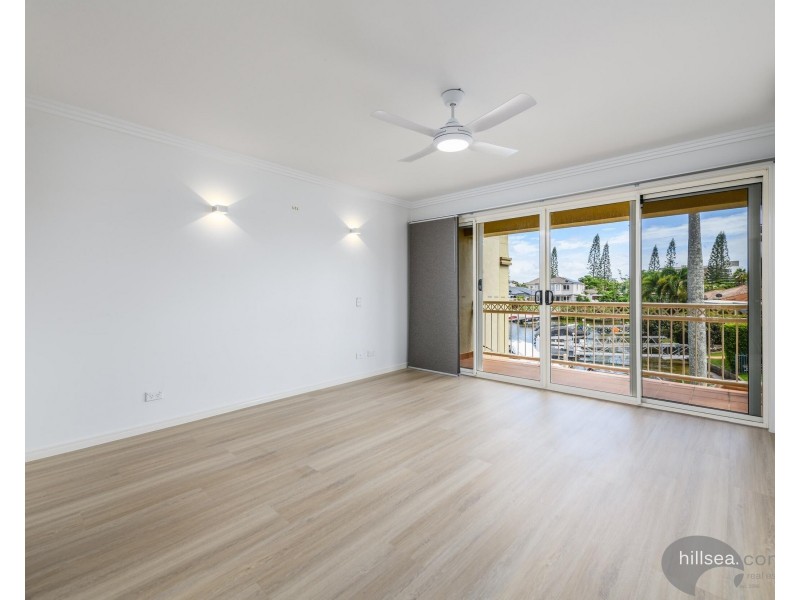 24/76 Bayview Street, Runaway Bay QLD 4216