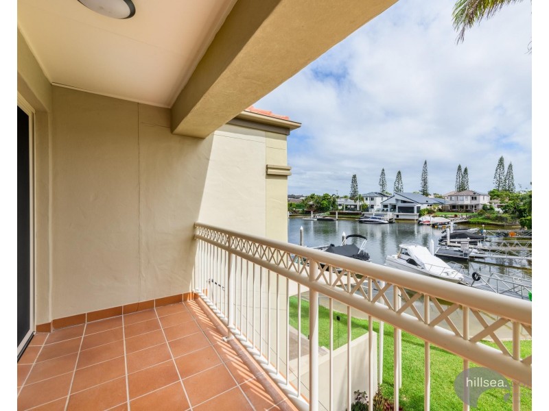 24/76 Bayview Street, Runaway Bay QLD 4216