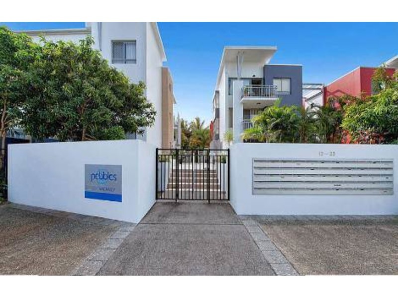 2/13 Bright Avenue, Labrador QLD 4215