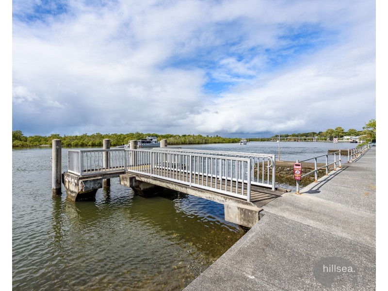 55 Coombe Avenue, Hope Island QLD 4212