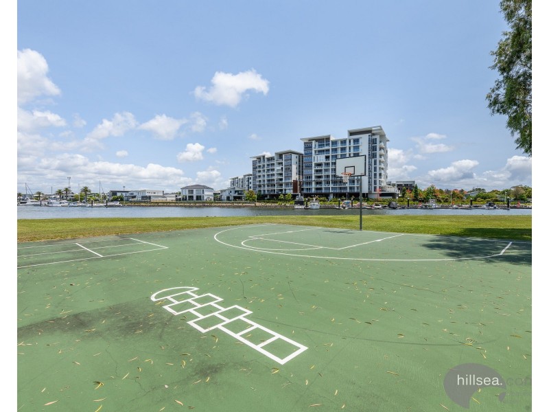 55 Coombe Avenue, Hope Island QLD 4212
