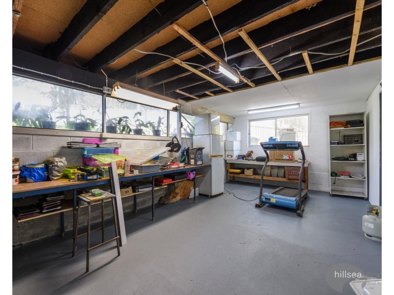 8 Quandong Court, Molendinar QLD 4214