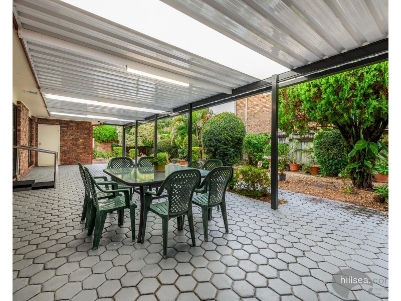 279 Morala Avenue, Runaway Bay QLD 4216