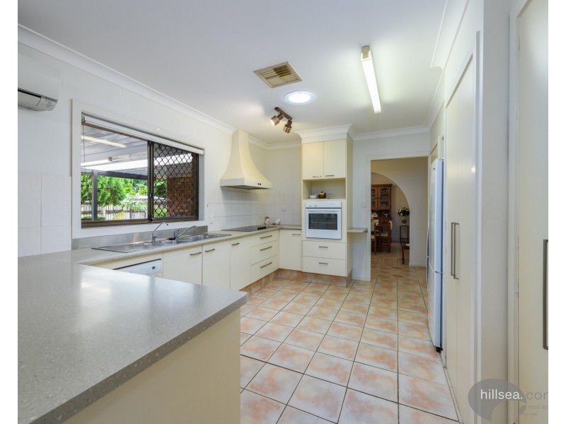 279 Morala Avenue, Runaway Bay QLD 4216