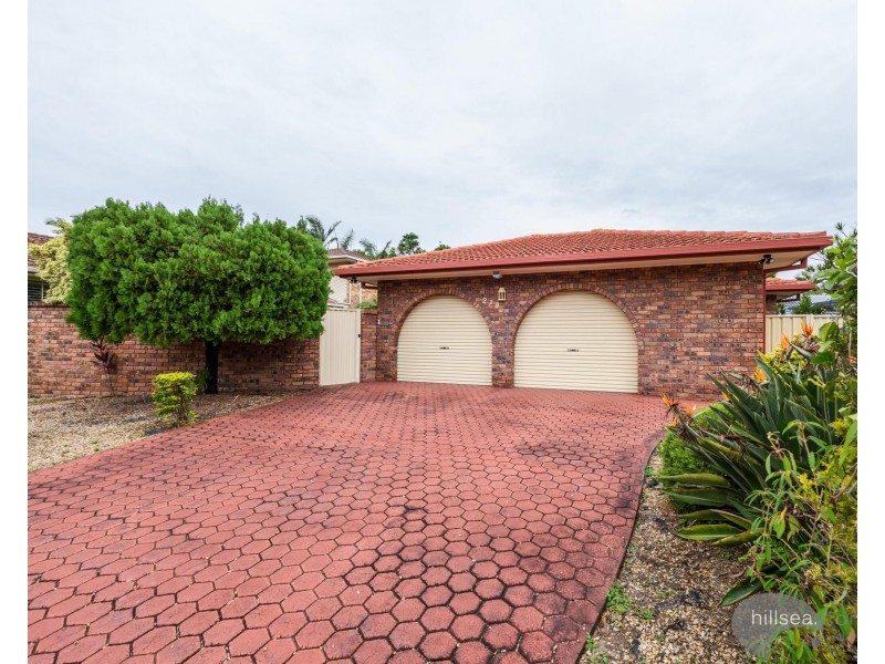 279 Morala Avenue, Runaway Bay QLD 4216