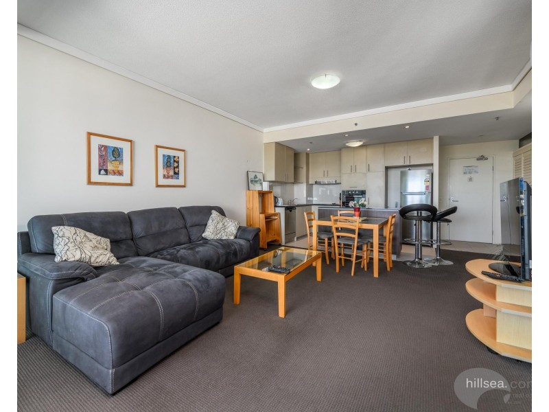 1106/360 Marine Parade, Labrador QLD 4215
