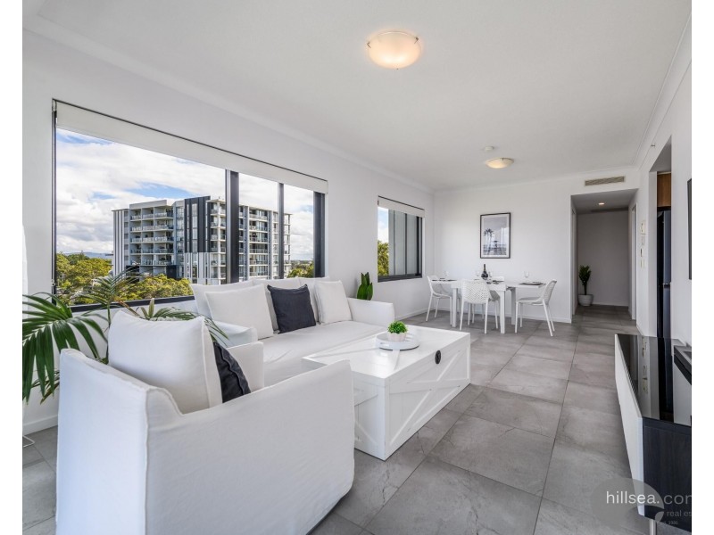 806/372 Marine Parade, Labrador QLD 4215