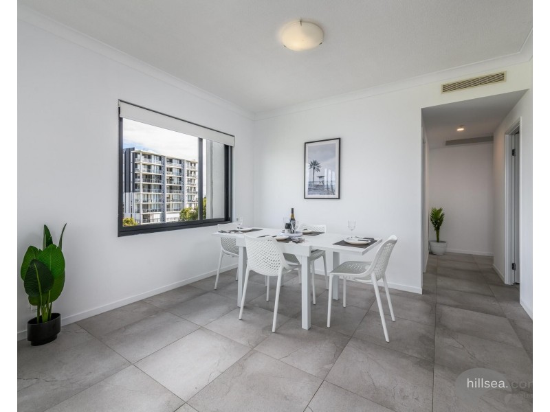 806/372 Marine Parade, Labrador QLD 4215