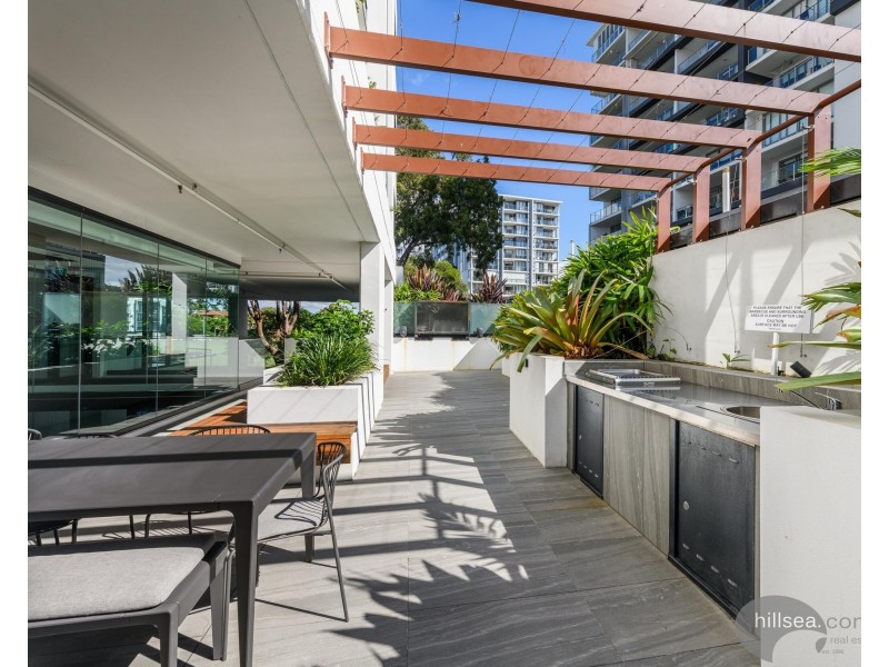 806/372 Marine Parade, Labrador QLD 4215