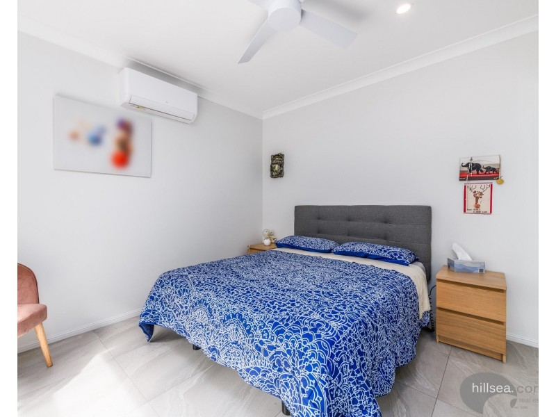 1/215 Bayview Street, Runaway Bay QLD 4216