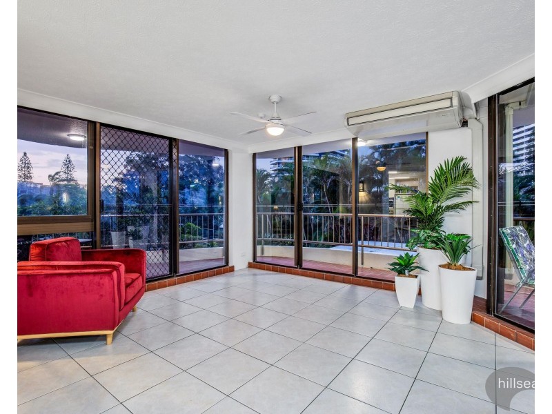 28/9 Bayview Street, Runaway Bay QLD 4216
