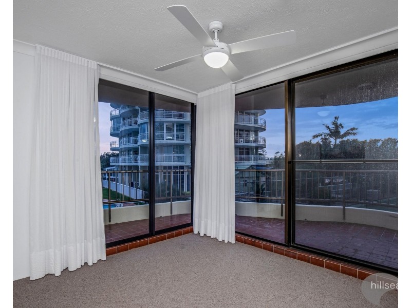 28/9 Bayview Street, Runaway Bay QLD 4216