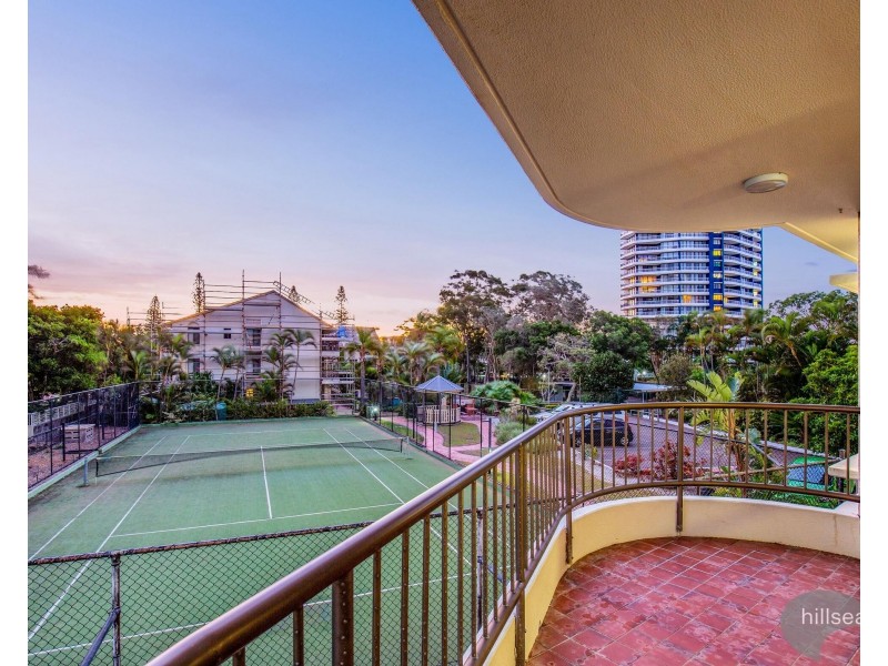 28/9 Bayview Street, Runaway Bay QLD 4216