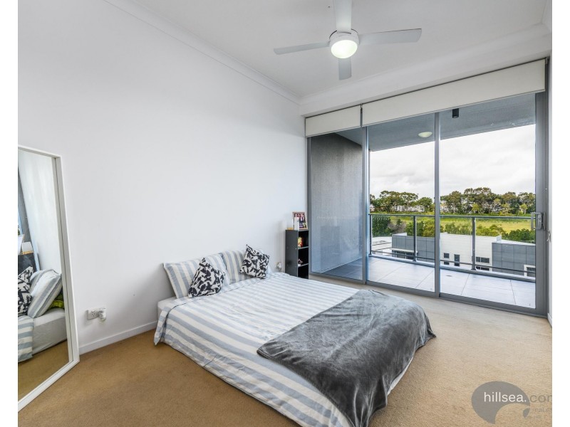 304/15 Compass Drive, Biggera Waters QLD 4216