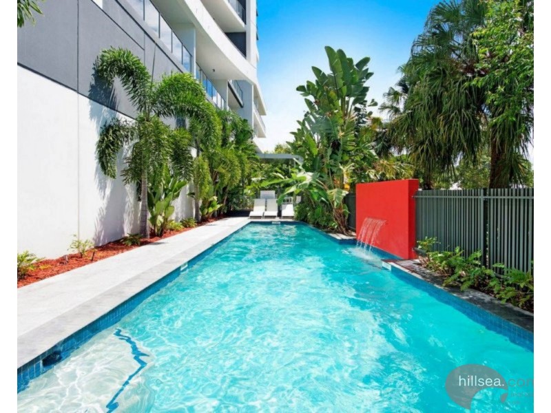304/15 Compass Drive, Biggera Waters QLD 4216