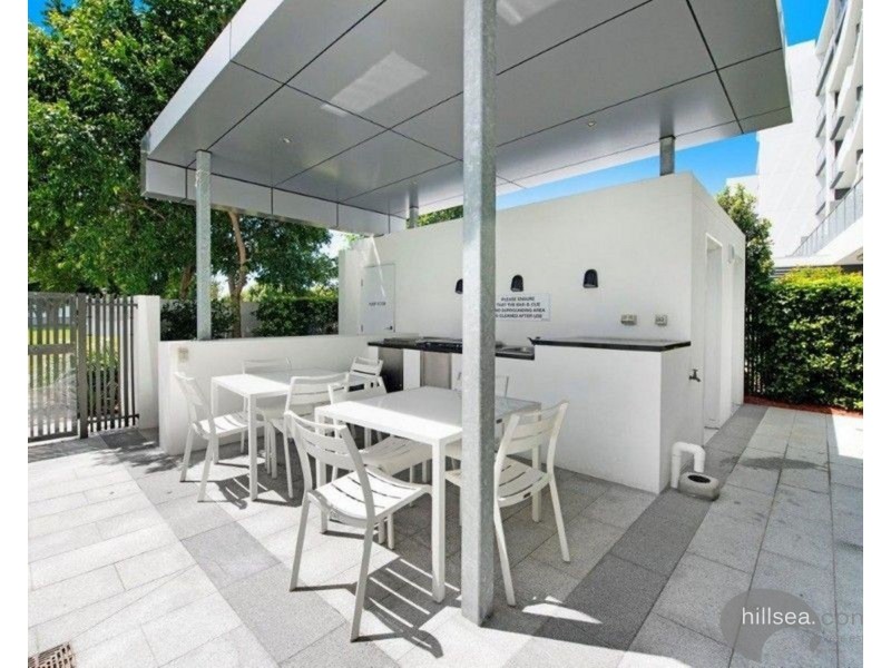 304/15 Compass Drive, Biggera Waters QLD 4216