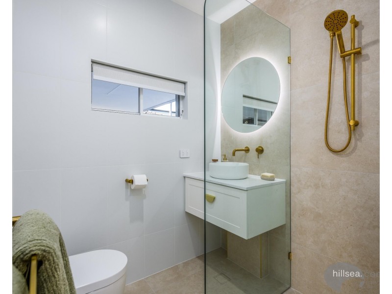 8 Goorawin Street, Runaway Bay QLD 4216