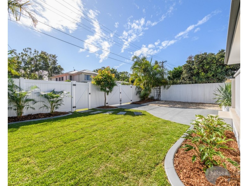 8 Goorawin Street, Runaway Bay QLD 4216