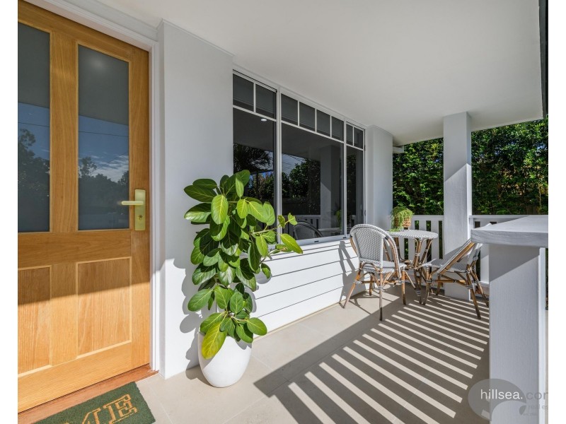 8 Goorawin Street, Runaway Bay QLD 4216