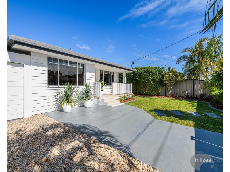 8 Goorawin Street, Runaway Bay QLD 4216