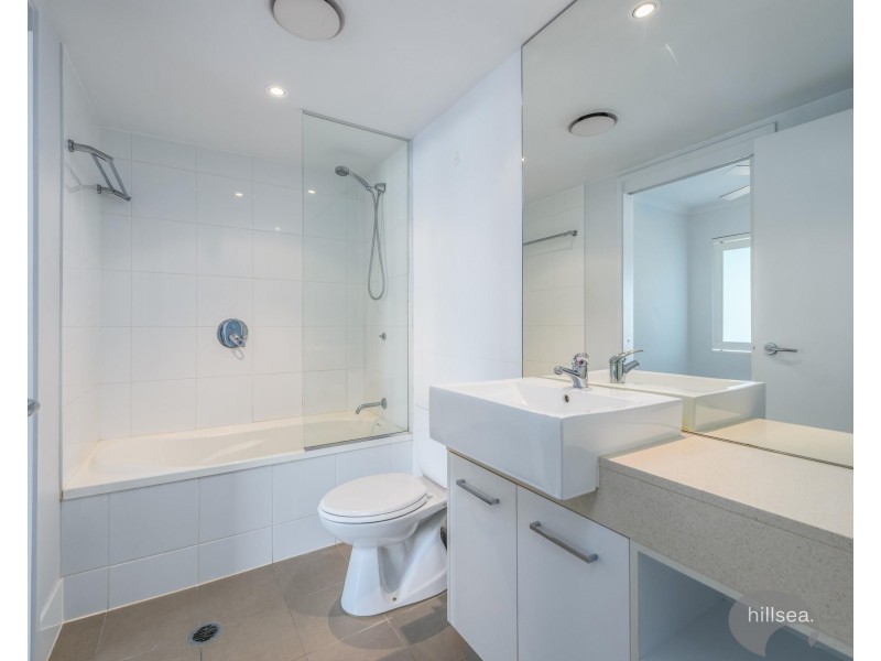 405/33-37 Madang Cresent, Runaway Bay QLD 4216