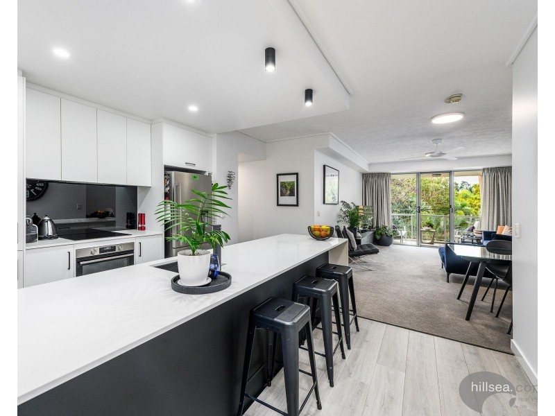 225/64 Sickle Avenue, Hope Island QLD 4212