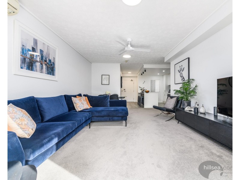 225/64 Sickle Avenue, Hope Island QLD 4212