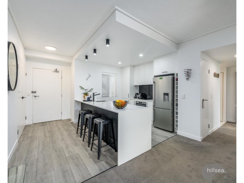 225/64 Sickle Avenue, Hope Island QLD 4212