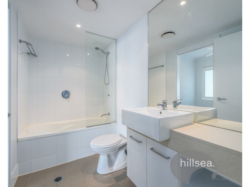 405/33-37 Madang Cresent, Runaway Bay QLD 4216