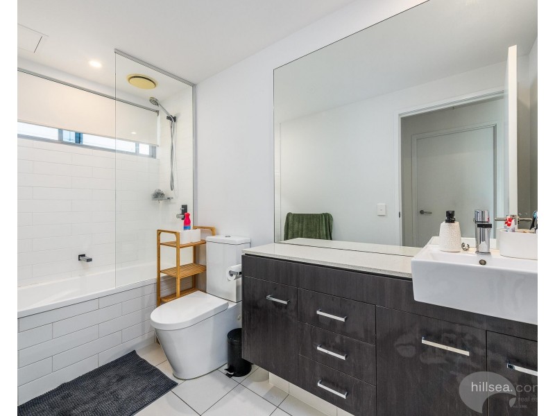 2403/25 East Quay Drive, Biggera Waters QLD 4216