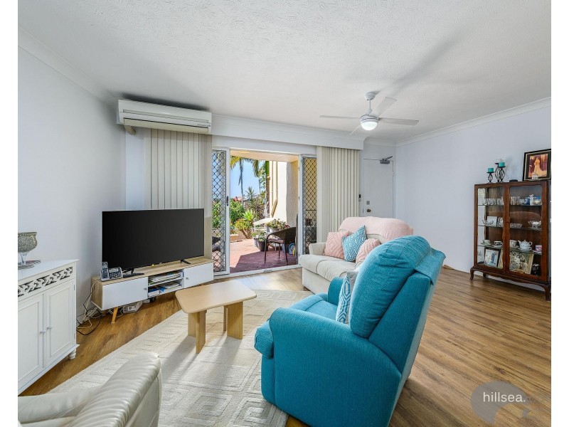 2/22 Jennifer Avenue, Runaway Bay QLD 4216