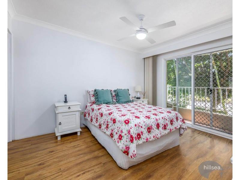 2/22 Jennifer Avenue, Runaway Bay QLD 4216