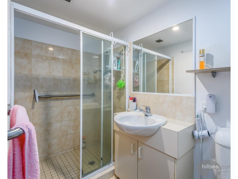 2/22 Jennifer Avenue, Runaway Bay QLD 4216