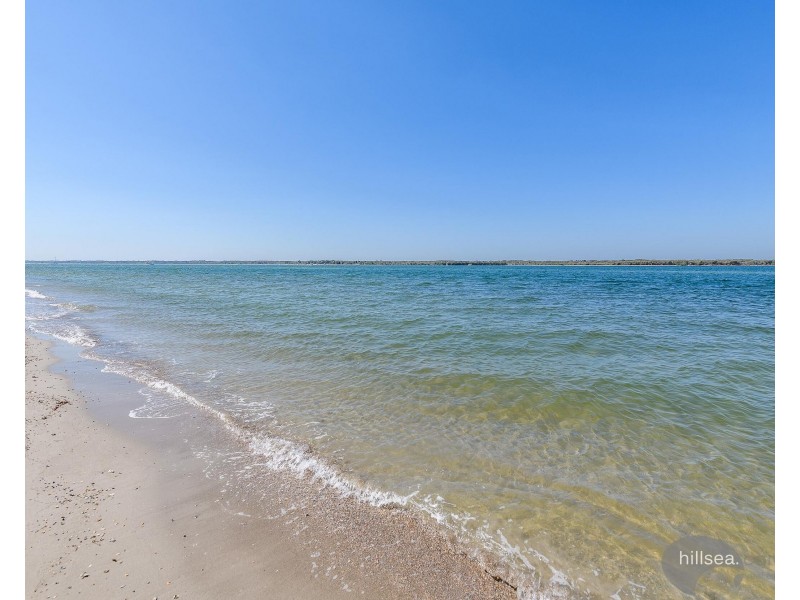 2/22 Jennifer Avenue, Runaway Bay QLD 4216