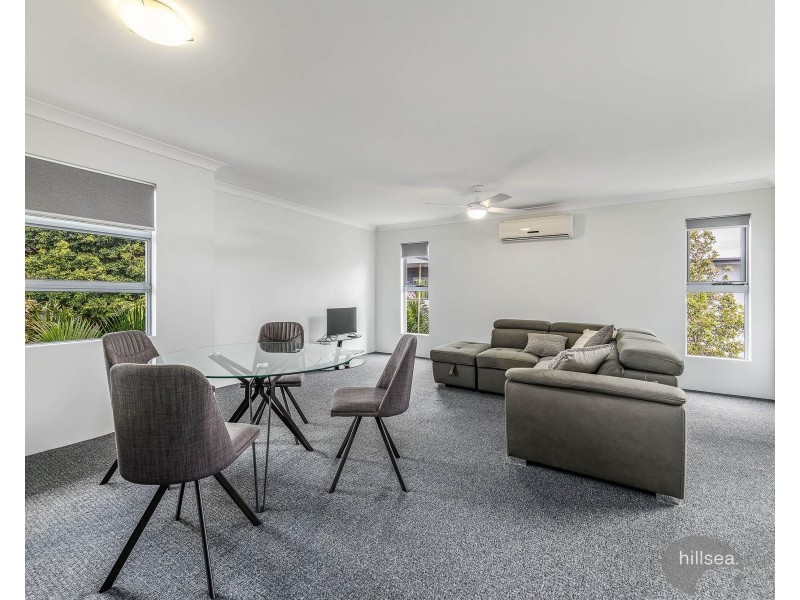 11/24-26 Proud Street, Labrador QLD 4215