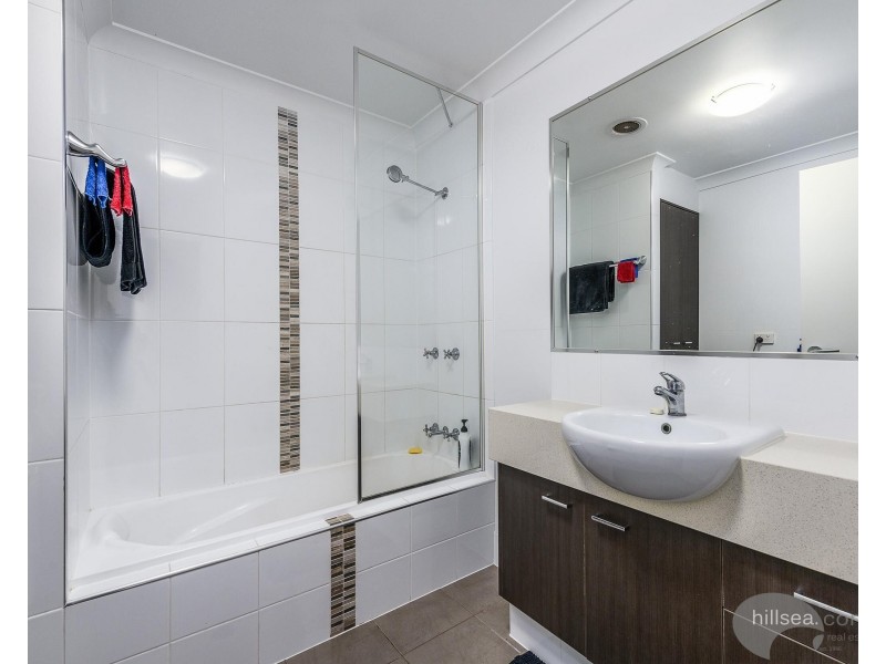 11/24-26 Proud Street, Labrador QLD 4215