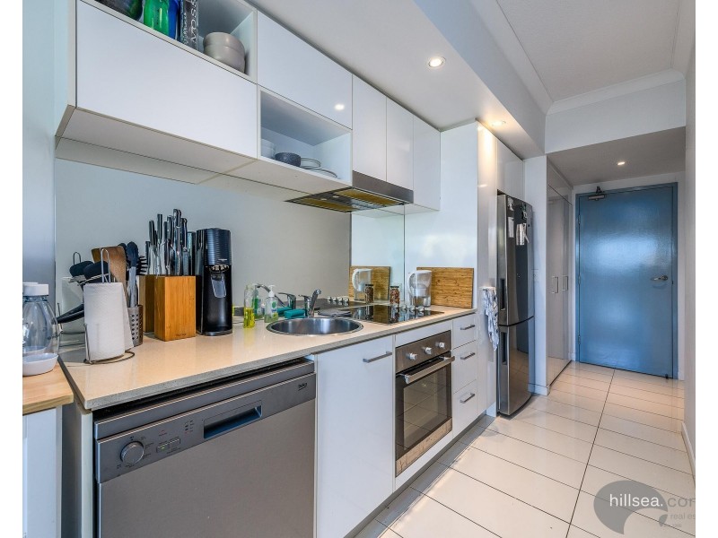 302/33-37 Madang Crescent, Runaway Bay QLD 4216