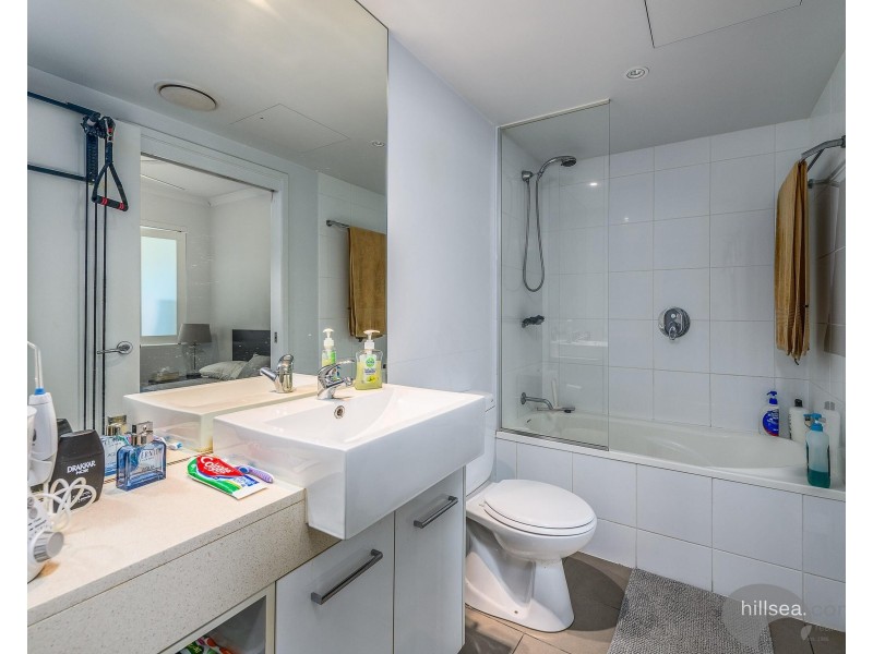 302/33-37 Madang Crescent, Runaway Bay QLD 4216