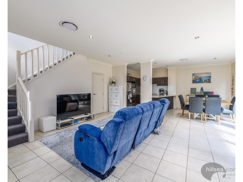 2/50 Bayview Street, Runaway Bay QLD 4216