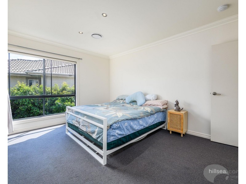 2/50 Bayview Street, Runaway Bay QLD 4216