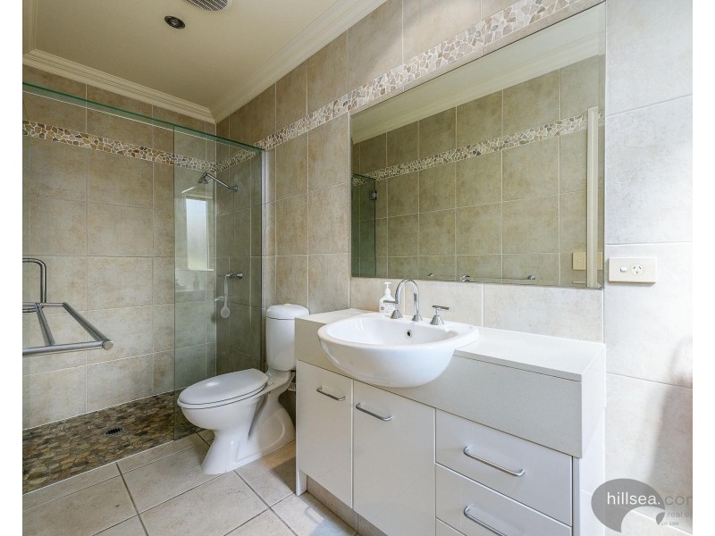 2/50 Bayview Street, Runaway Bay QLD 4216