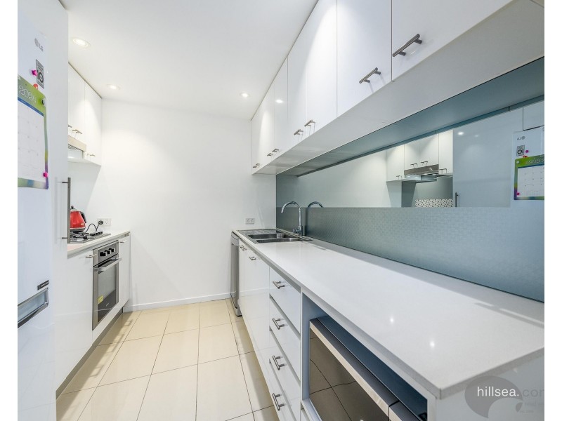 609/15 Compass Drive, Biggera Waters QLD 4216