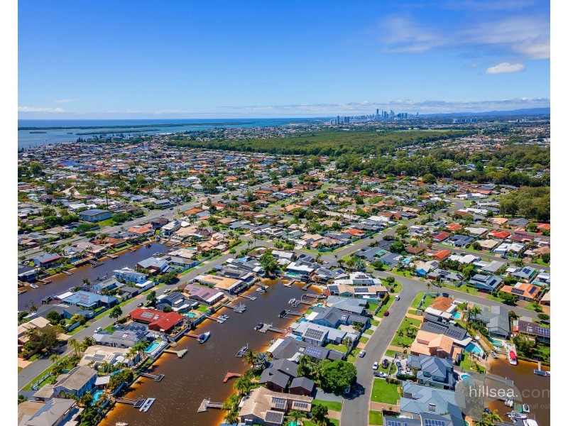 11 Seabreeze Street, Paradise Point QLD 4216