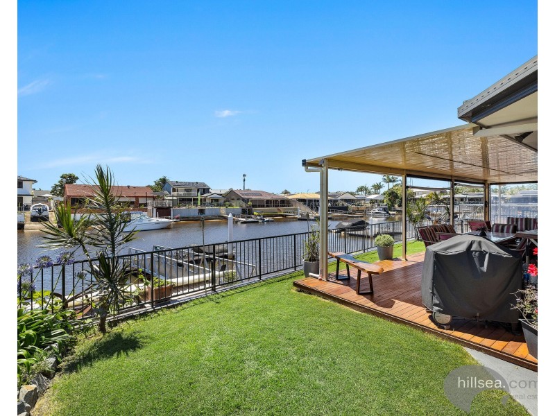 11 Seabreeze Street, Paradise Point QLD 4216